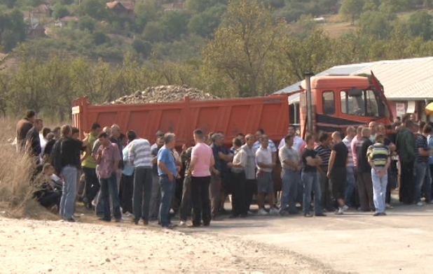 KFOR vraćen, građani se razilaze