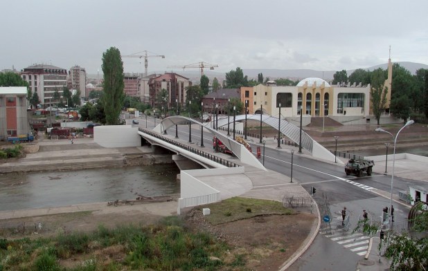 K. Mitrovica: Zapaljena dva automobila