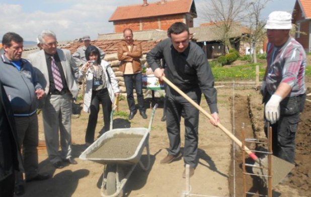Plemetina: Kamen temeljac za kuću porodice Tripković