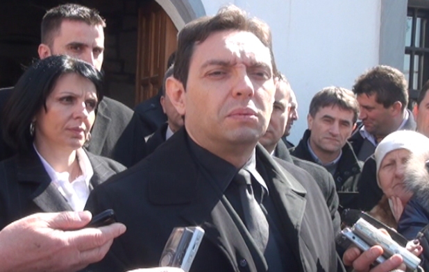 Vulin zabrinut zbog hapšenja Srba