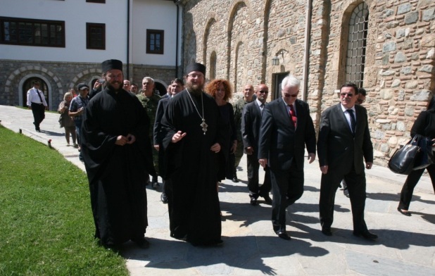 Josipović posetio Visoke Dečane
