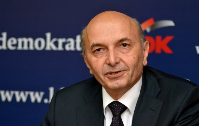 Mustafa: Ostavka, ako ne pobedi DSK