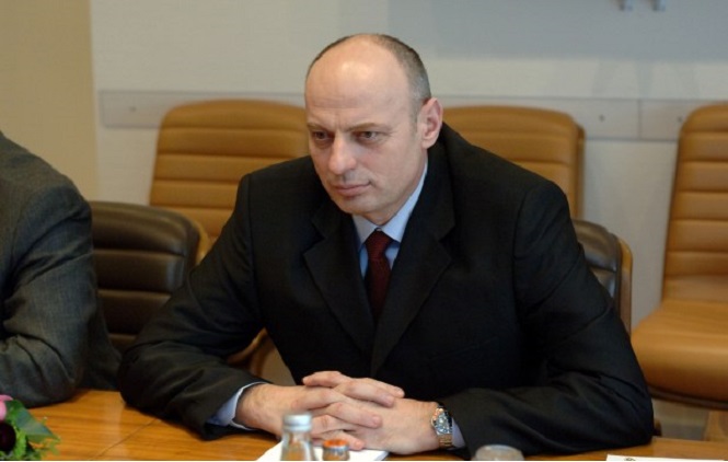 Čeku: Imamo plan B za Vojsku Kosova