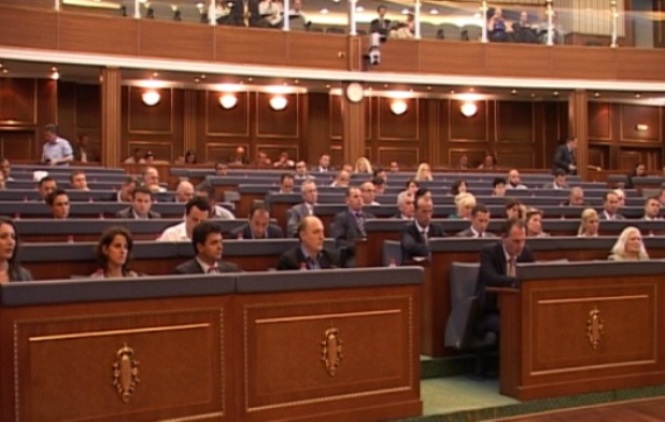 Bećiri: Tačijeva DPK uzurpirala parlament