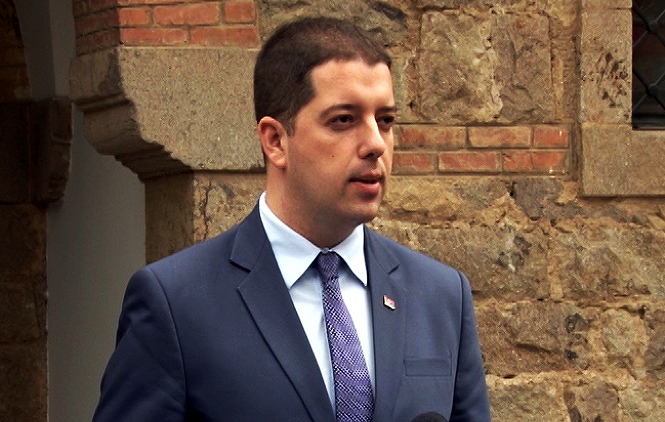 Đurić: Premijer i ministri posetiće Kosovo