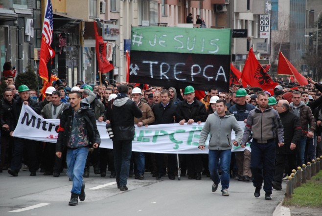 Više hiljada ljudi na protestu u Prištini