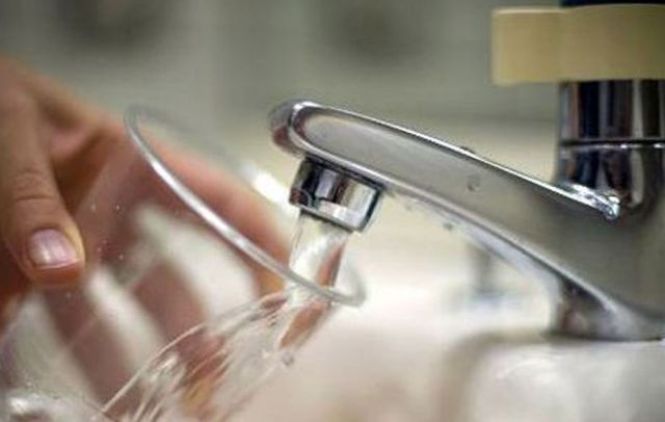 Poskupljuje voda. Cene veće za 40% za domaćinstva Poskupljuje voda. Cene veće za 40% za domaćinstva