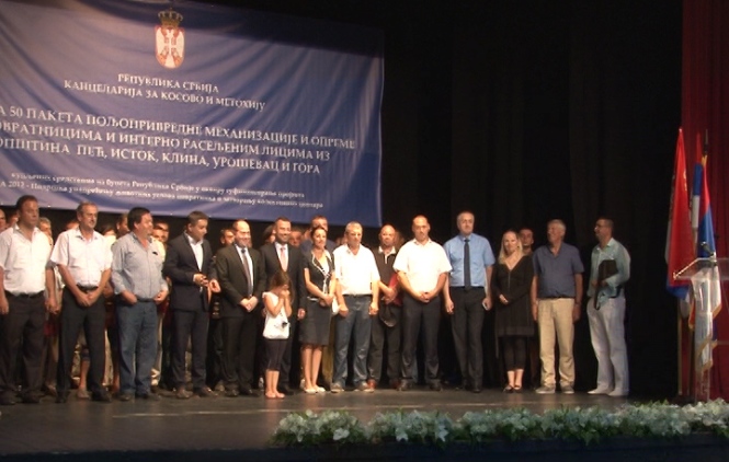 Uručena pomoć Kancelarije za KiM poljoprivrednicima