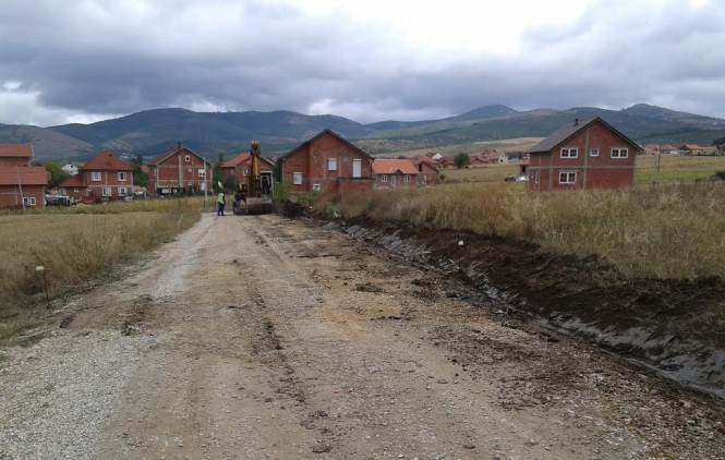 Asfaltiranje ulica u Gračanici