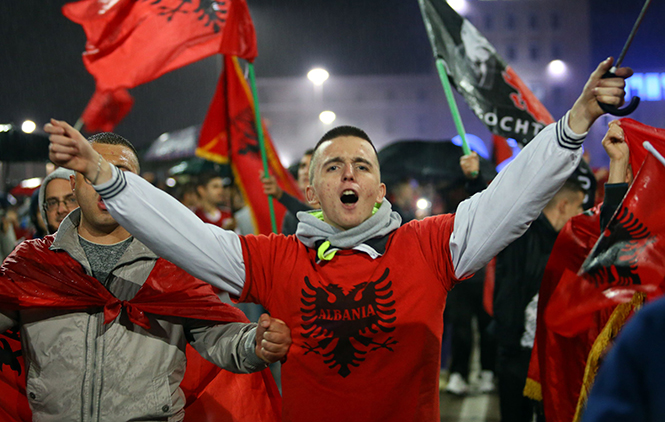 Albanija slavi u Prištini