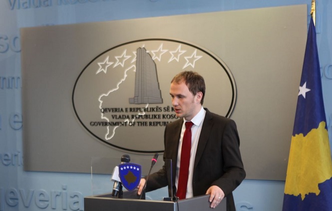 Seljimi: Ako Šešelj uđe na Kosovo biće uhapšen
