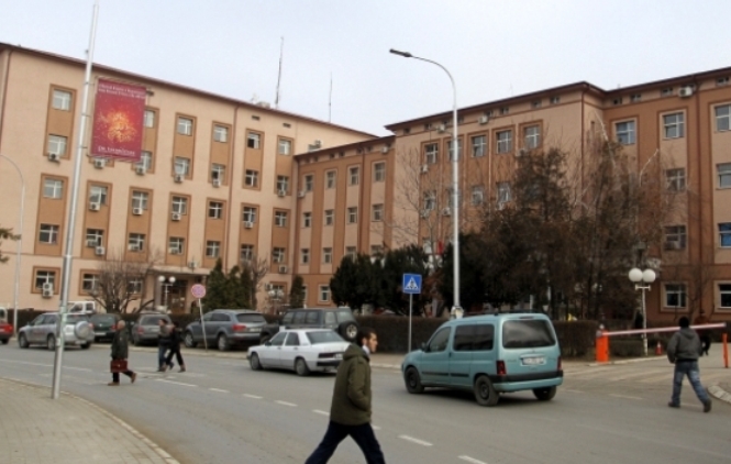 U Prištini gužve za biometrijske pasoše