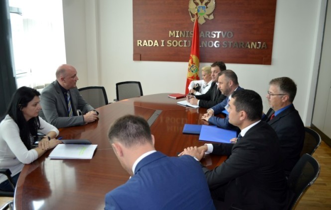 Jevtić u Podgorici o povratku 14 porodica