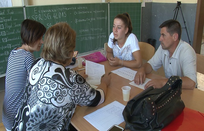 Počeo prvi upisni krug u srednje škole