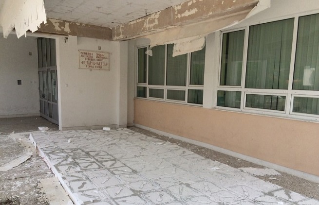Gornje Kusce: Obrušio se plafon na ulazu u školu