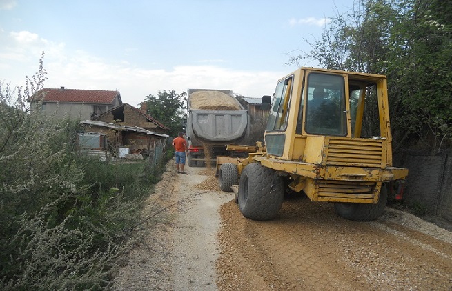 Priprema za asfaltiranje ulica u Donjoj Gušterici