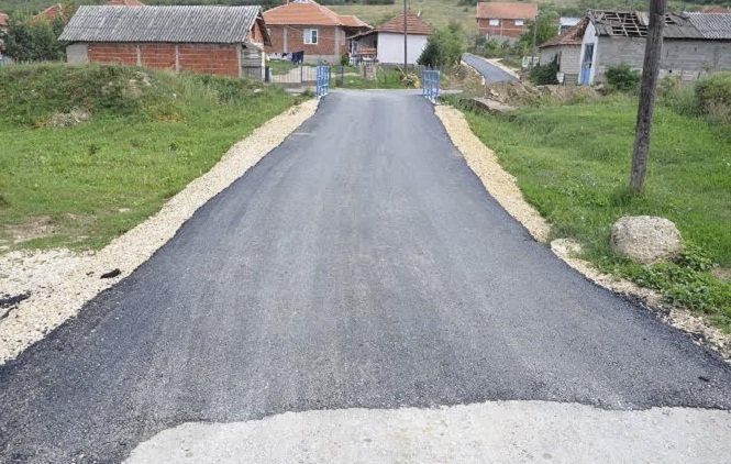 Asfaltirane ulice u Gornjoj Gušterici