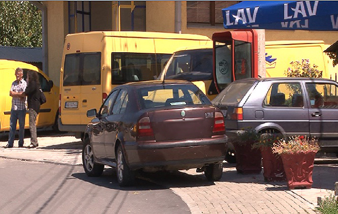 Parkiranje automobila pitanje svesti ili nedostatka prostora