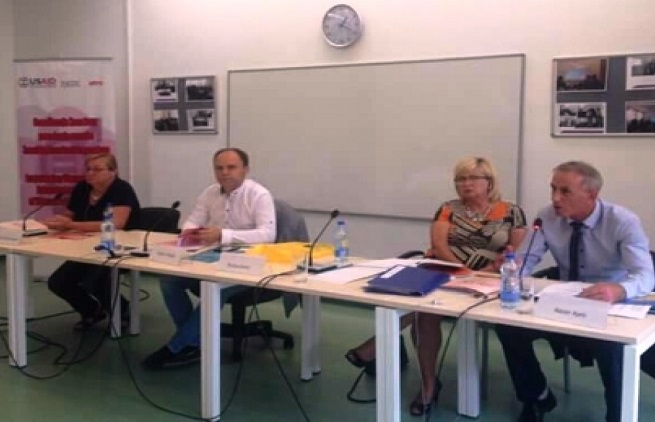 „Poboljšati položaj žena na Kosovu“