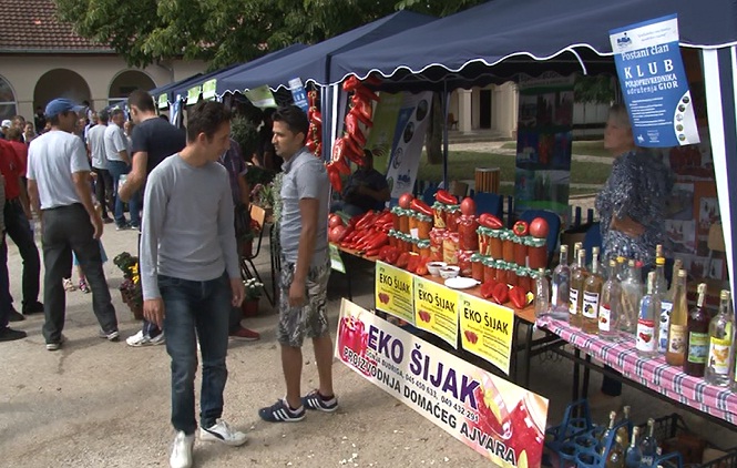 Donja Gušterica: Održan sajam poljoprivrednika