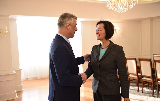 Tači: NATO i EU jedine destinacije