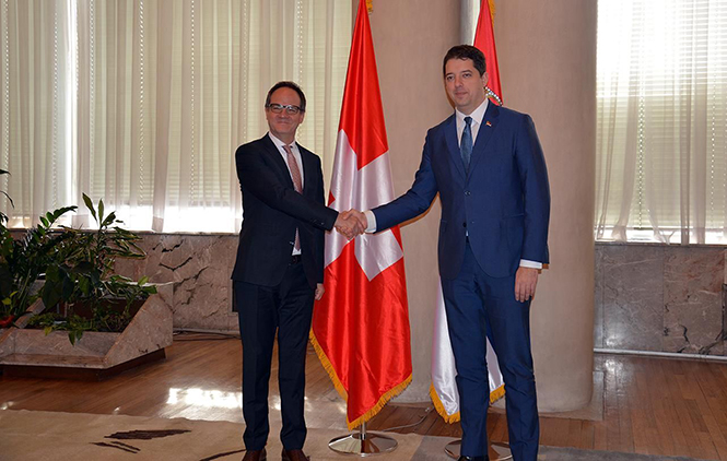 Đurić sa ambasadorom Geom o situaciji na KiM i dijalogu