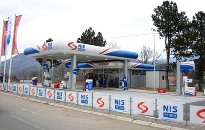 Vlasnik nove pumpe u Mitrovici NIS ili SNS?