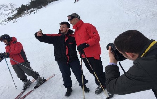 Tači: Vučić da dođe na skijanje