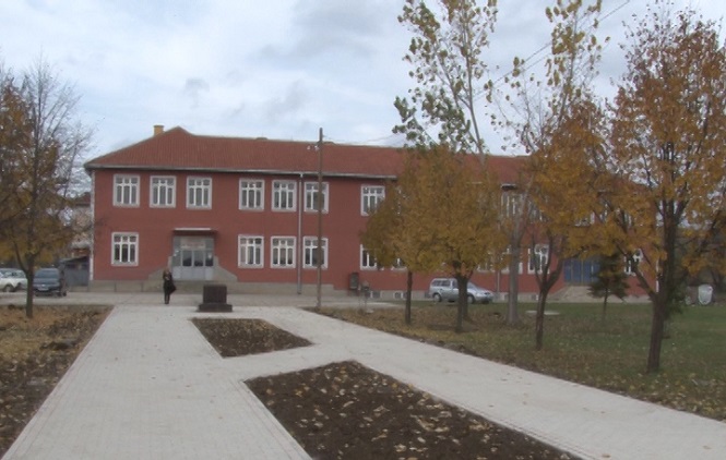 Sretenje: Srpske institucije ne rade dva dana