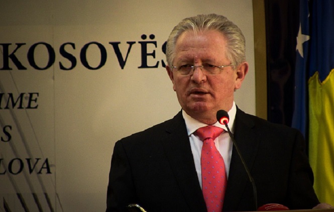 Hiseni: Tražiti od saveznika da ponište Interpolovu listu
