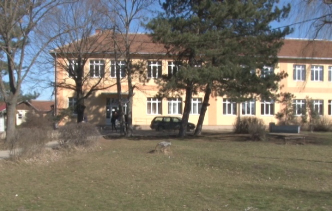 Vlada Kosova prisvaja i srpske škole