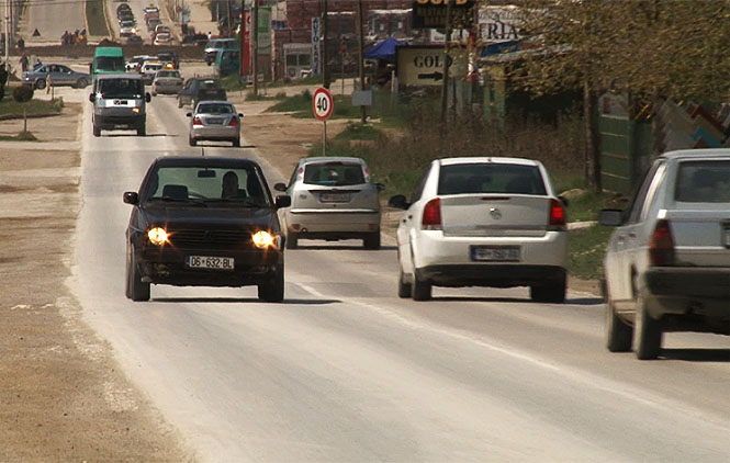 Predložena zabrana uvoza automobila starijih od deset godina