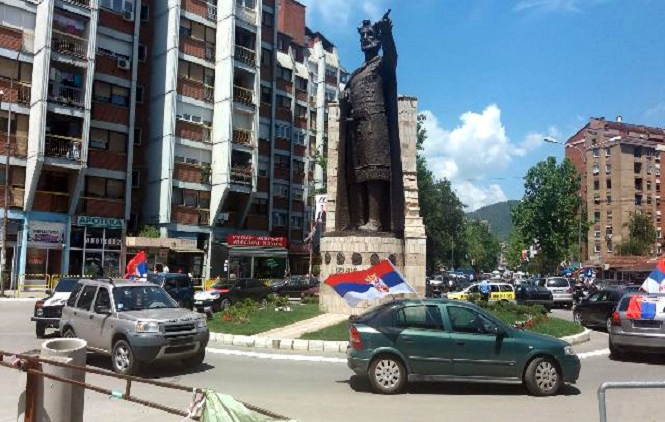 U Kosovskoj Mitrovici slavlje u čast Vučića
