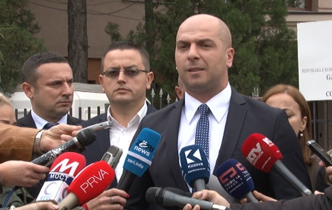 Simić: Albanci mogu samo da sanjaju vojsku