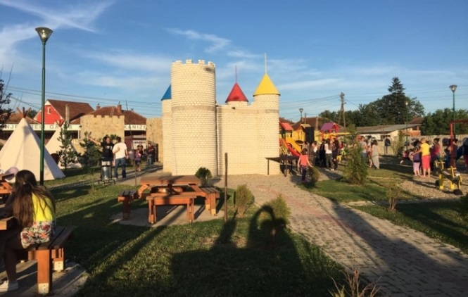 Letnje dečije igre u Lapljem Selu