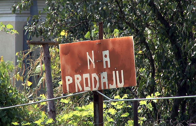 „Narod odlazi, snalazi se kako zna i ume“