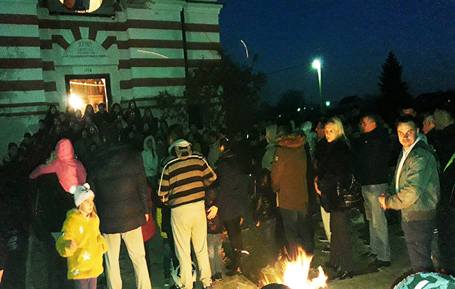 Laplje Selo: Osvećenje i loženje Badnjaka