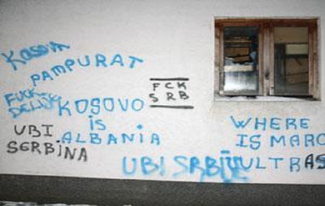 Ugljare: Na školskoj zgradi ispisani grafiti UĆK i preteće poruke