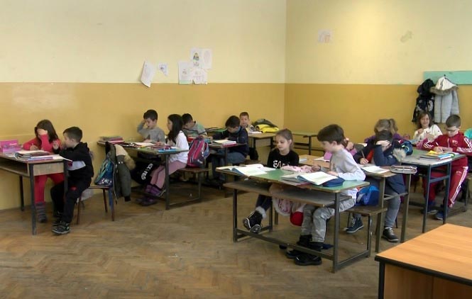 O.Š Kralj Milutin: Časovi u trpezarji, holu i zbornici