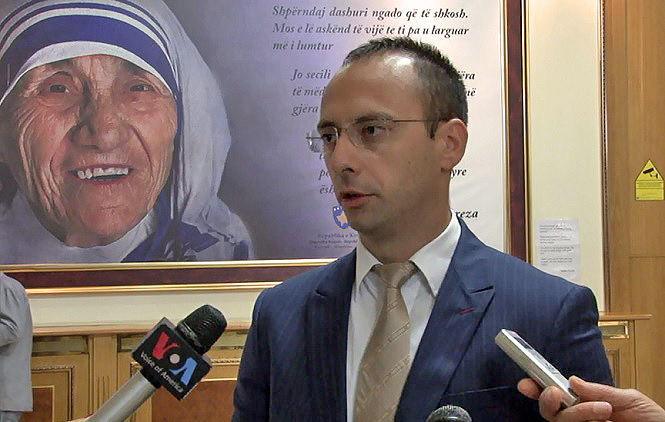 Simić: Ne vraćamo se u kosovsku vladu