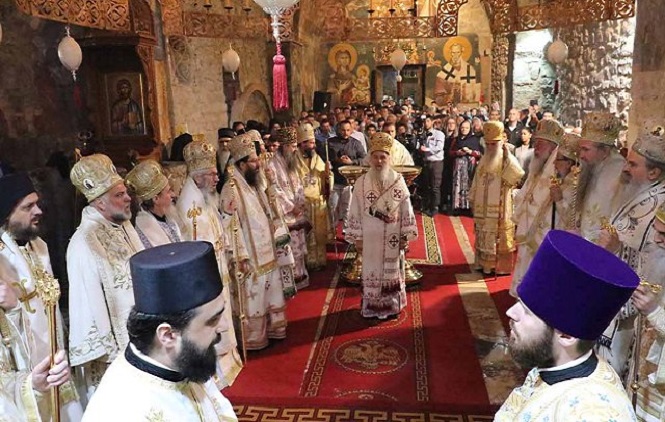 Troje srpskih mučenika sa KiM proglašeno za svece
