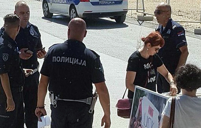 Umetnicima iz Prištine oduzete slike. Uz pratnju na festival „Mirdita, dobar dan!“