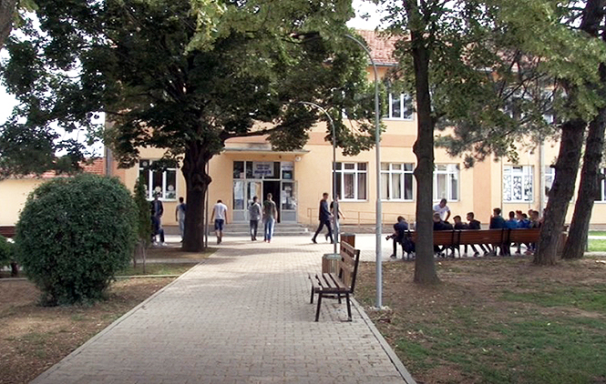 Budući srednjoškolci polažu malu maturu