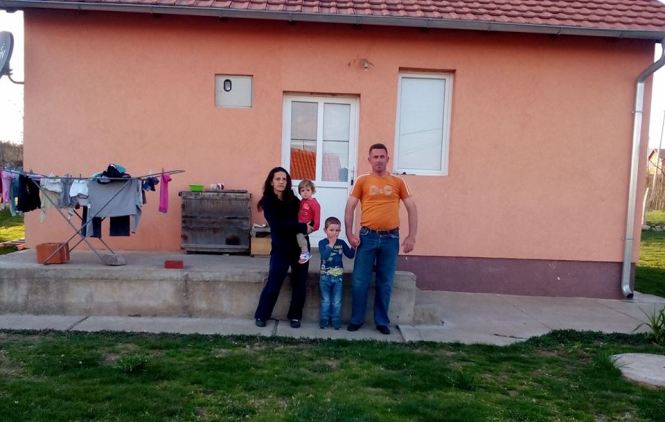 Pucano na Komatoviće u Žaču