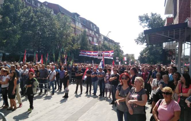KM: Čeka se Vučićevo obraćanje