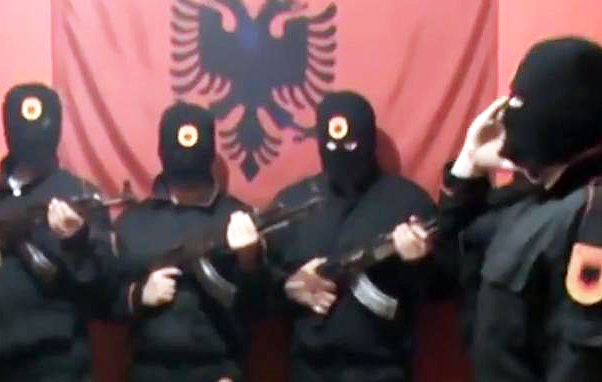 Ekstremisti sa oružjem postavili ultimatum