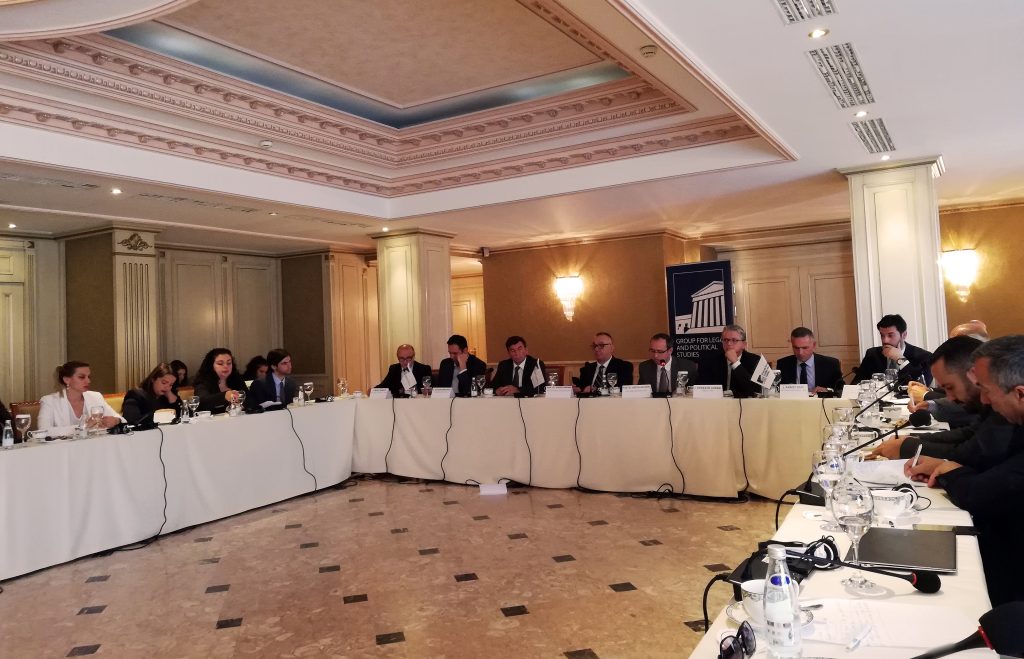 „Parlament stavlja pečat na sudbinu države, ne predsednik“