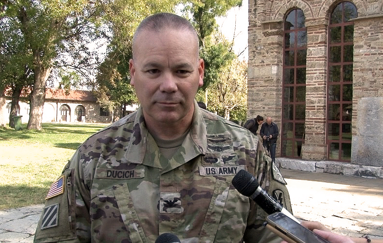 Dučić: Doći do dogovora da građani žive normalno