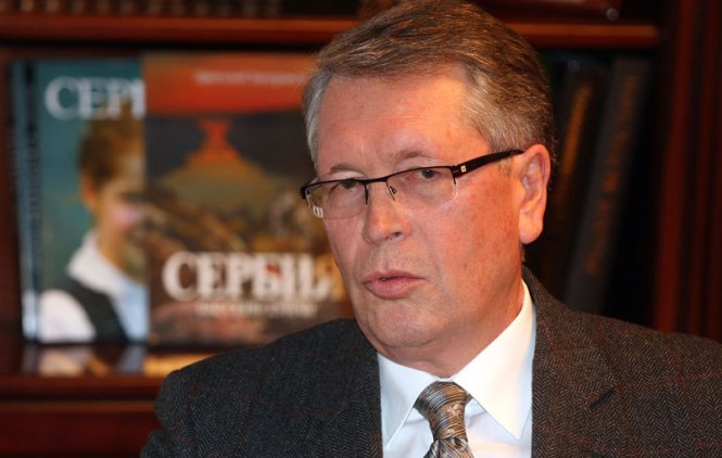 Čepurin o kosovskoj „diplomatiji na hodnicima“