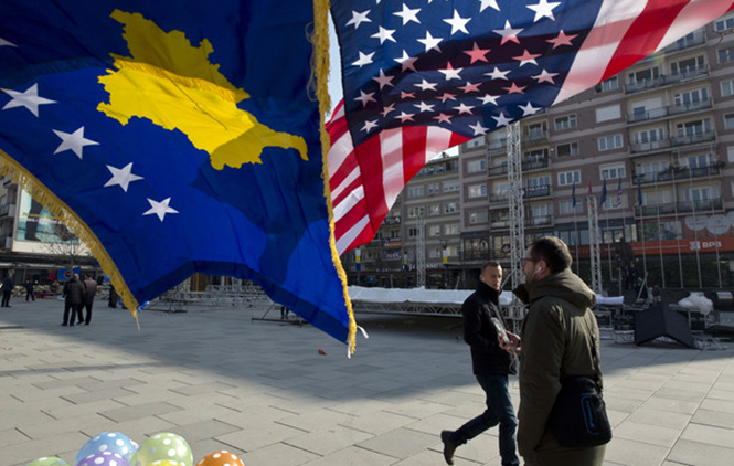Dan žalosti na Kosovu povodom smrti Buša starijeg